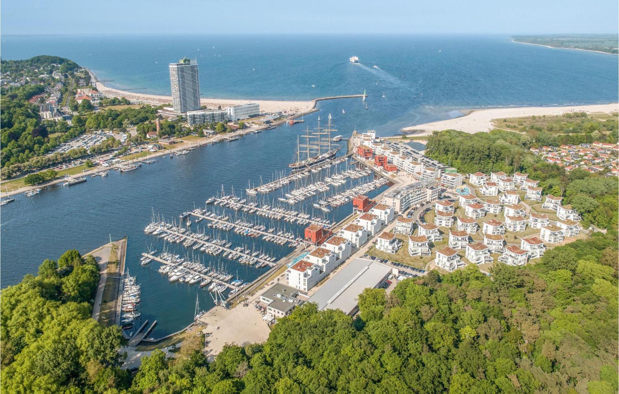 Duenenvilla Deluxe Lübeck Exteriör bild